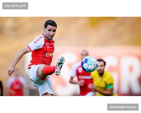 兹沃勒客场低位防守难阻败局 阿尔克马尔掌控比赛节奏